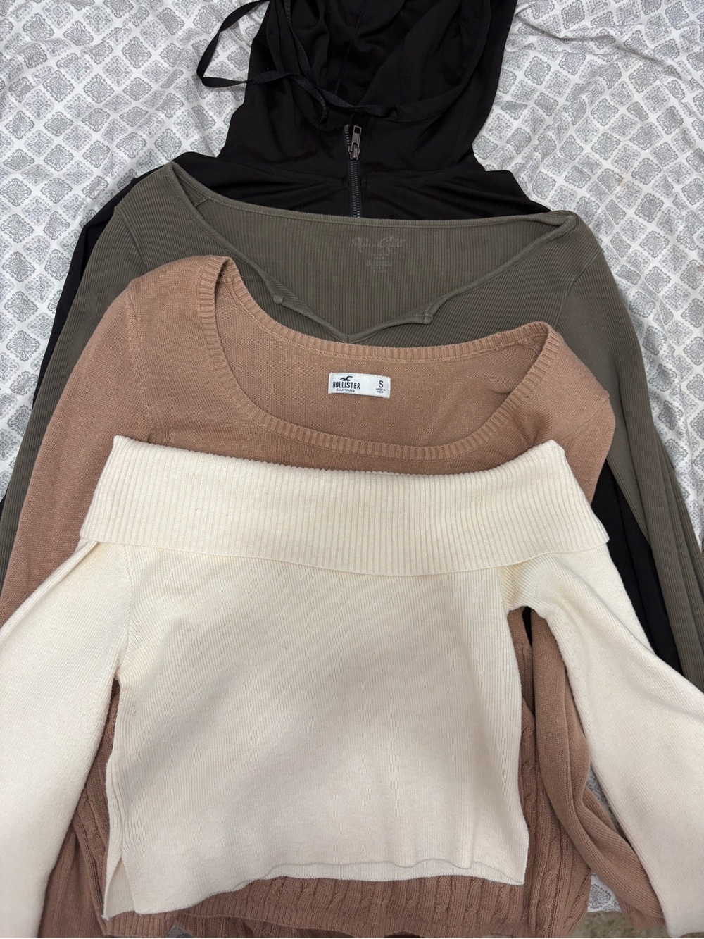 Hollister, Princess Polly, John Galt (Brandy Melville)Sweater Bundle